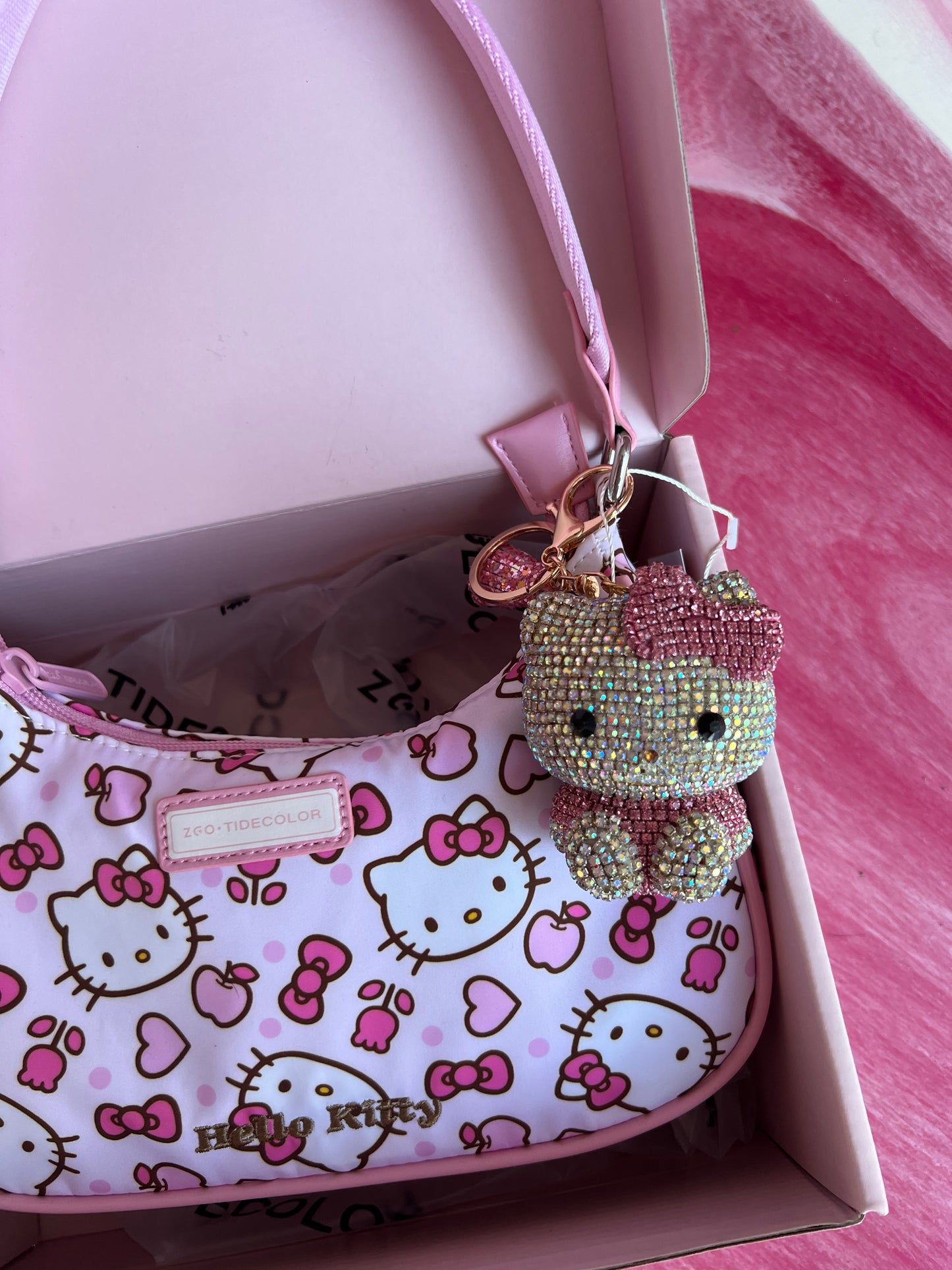 Hello Kitty Purse & Keychain